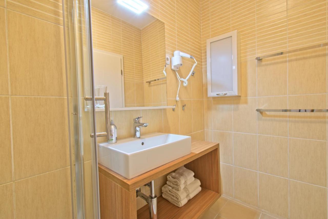 Sea View Guesthouse Opara Пиран Экстерьер фото